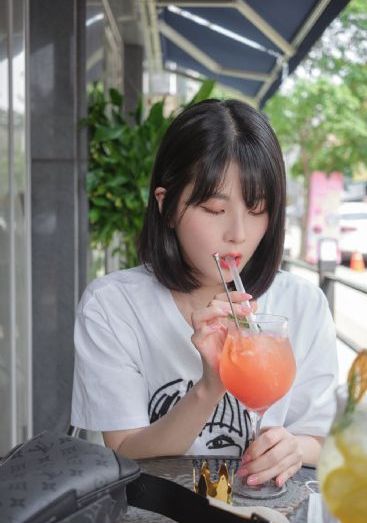 亚洲最大av网址_720日韩电影在线
