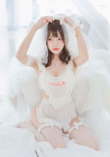 欧美疯狂xxxxbbbb喷水_BD国语电影在线看