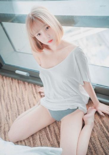 伊人最新网址_1080P电影完整版
