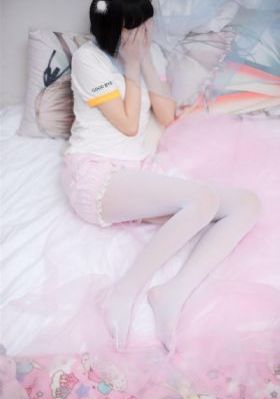 美女跪下吃男人的j8视频_国产剧电影完整版在线观看