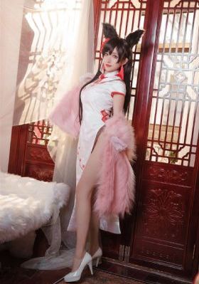 欧美日韩成人国产精品视频_十万网红美女美酱